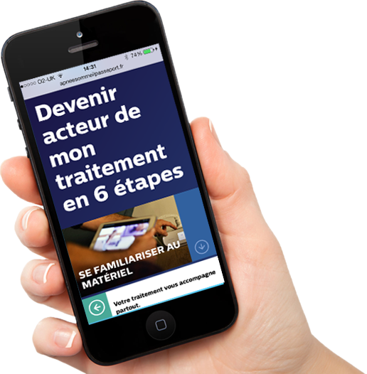 une main tenant un téléphone portable